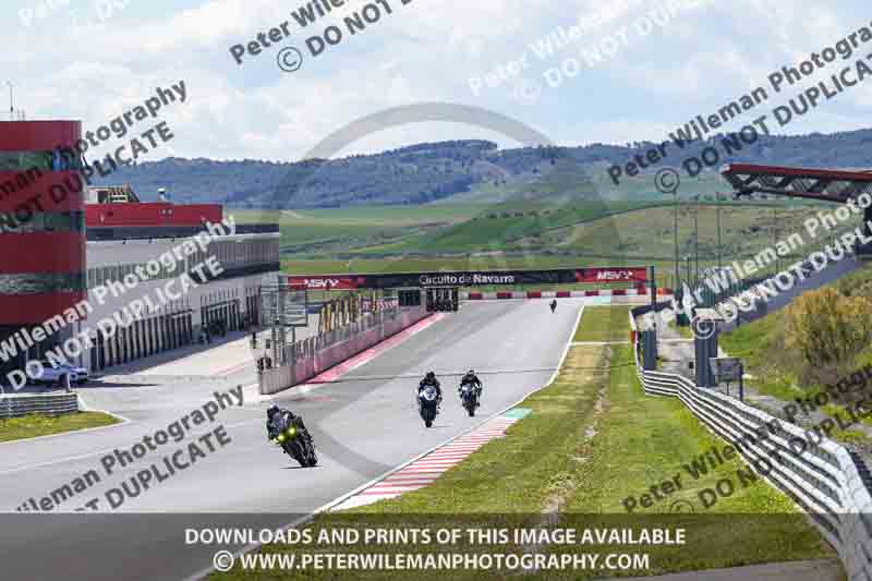 cadwell no limits trackday;cadwell park;cadwell park photographs;cadwell trackday photographs;enduro digital images;event digital images;eventdigitalimages;navarra;no limits trackdays;peter wileman photography;racing digital images;trackday digital images;trackday photos